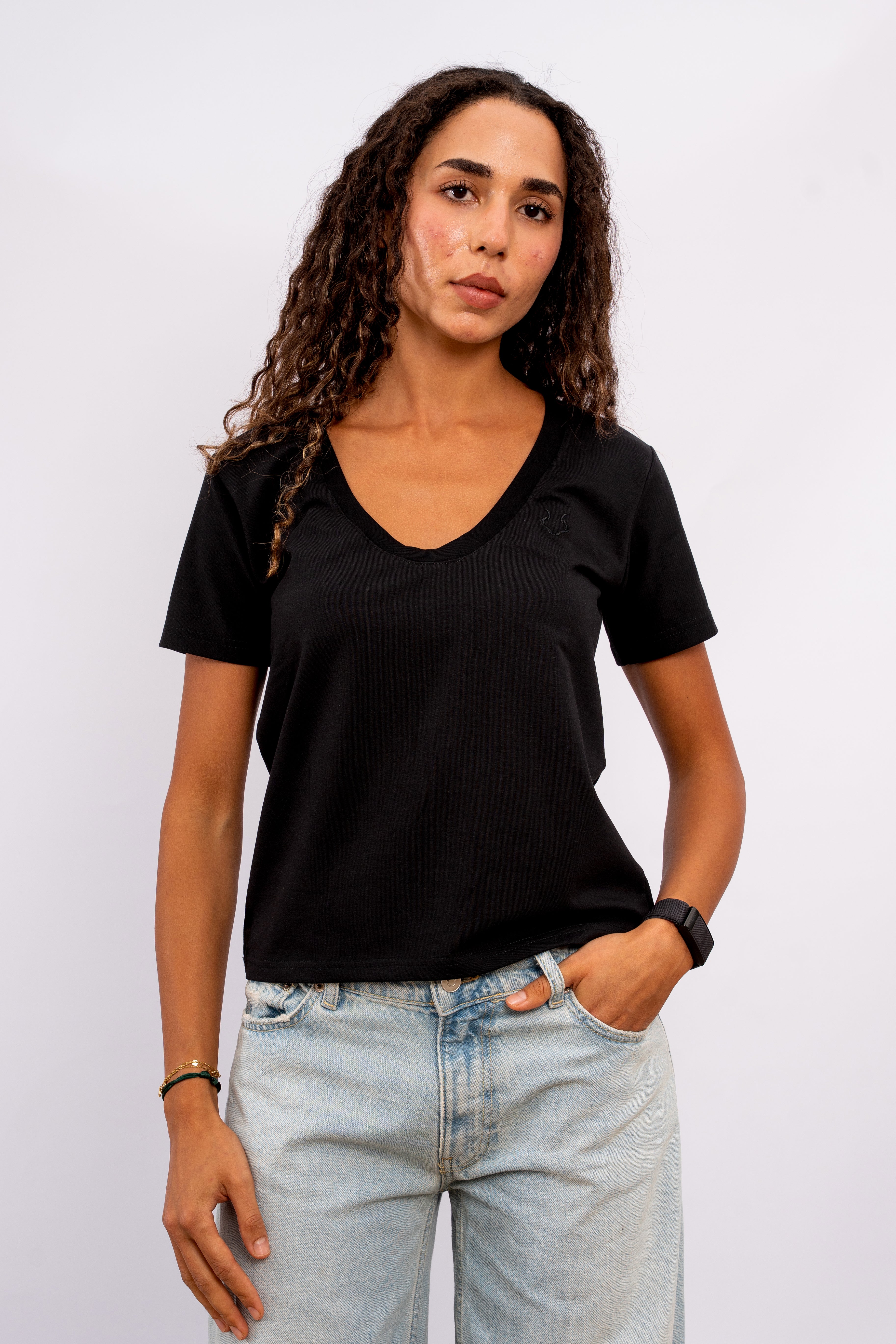 Plain U-Cut Black